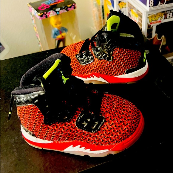 ✨LIKE-NEW✨Nike Air Jordan ‘Spike Forty’ (Red/Green/White), Size 5C - Picture 1 of 11